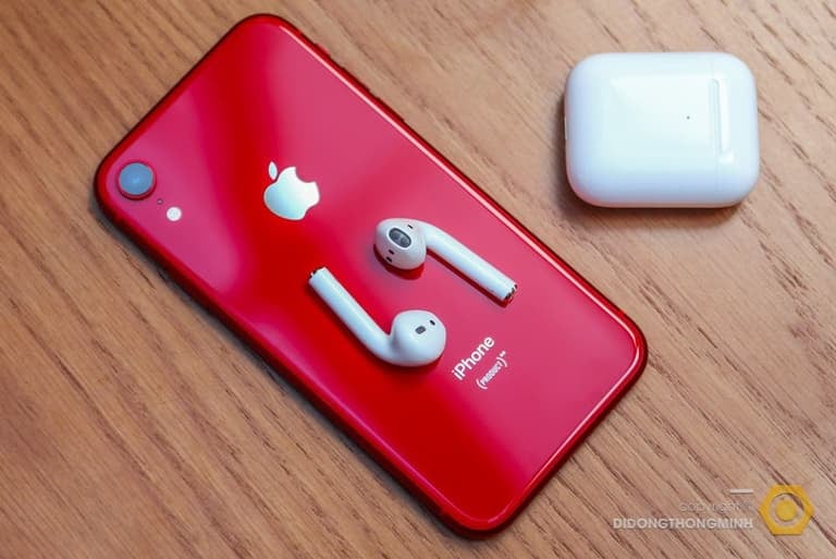 Đắt hơn Airpods 2 tới hơn 3 triệu, có nên mua Airpods Pro?