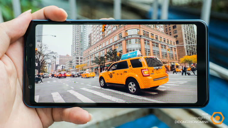 Tặng gói bảo hành 24 tháng + 6 tháng bảo hiểm khi mua Galaxy A7 2018