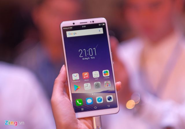 Vivo v7 với camera trước 24 MP có giá 7,9 triệu đồng - Di Động Thông Minh