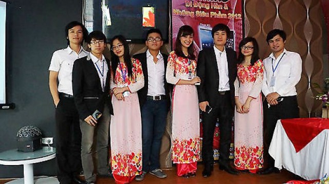 Kết thúc buổi Offline - Di động Hàn và những Siêu phẩm 2012 với đầy niềm vui và tiếng cười - Di Động Thông Minh