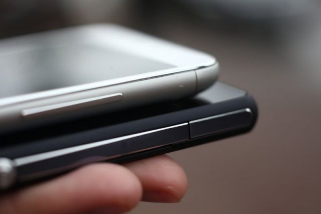 So sánh Xiaomi Redmi Note 3 (Ram 3Gb) và Xperia Z3v