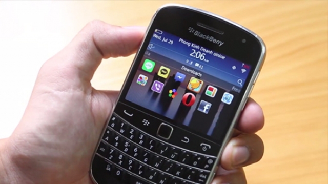 Hướng dẫn up rom tiếng việt cho BlackBerry Bold 9930 Sprint - Di Động Thông Minh