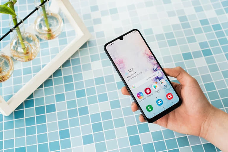 Cuộc đua smartphone phân khúc tầm trung - sự đấu đá khắc nghiệt