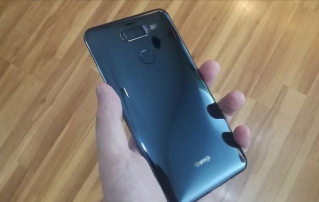 Lộ mặt sau Huawei Mate 10 Pro, mặt sau khá giống LG V-series - Di Động Thông Minh