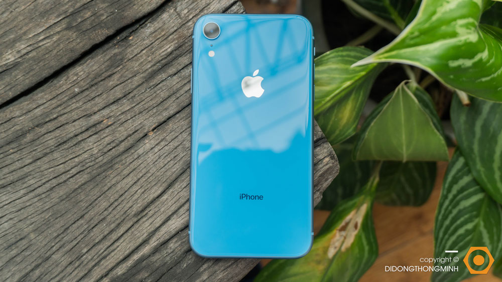 Vì sao giá iPhone luôn đắt đỏ ? - Di Động Thông Minh