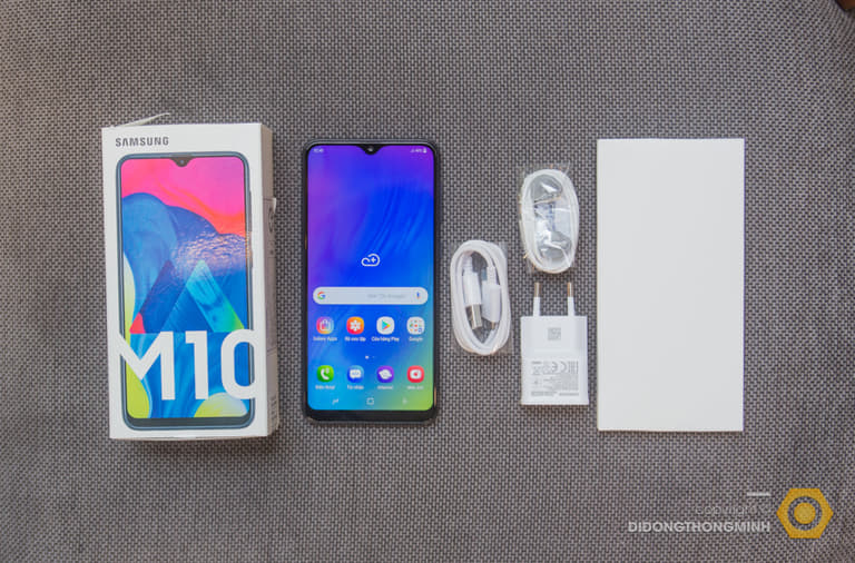 Samsung M10 giá dưới 3 triệu đồng có đáng để mua?