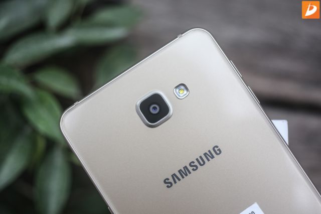 Trên tay Samsung A9 Pro màn 6 inch, Pin 5000 - Rẻ hơn chính hãng 2Tr - Di Động Thông Minh