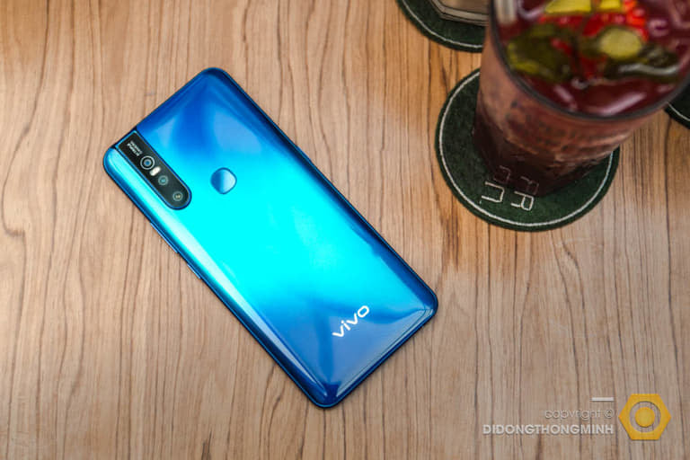 Điện thoại Vivo có bền không - Có nên mua smartphone Vivo không - Di Động Thông Minh