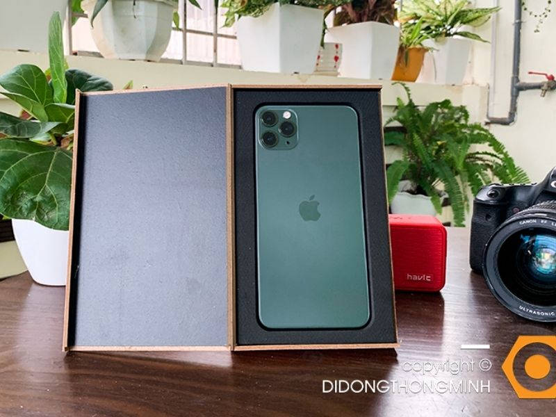 Thay cáp nguồn iPhone X giá rẻ chính hãng. BH 6 tháng