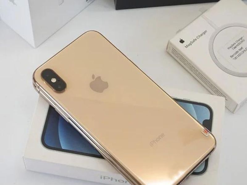 iPhone-Xs-cu-gia-re