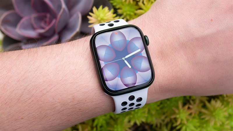 Màn hình Apple Watch Series 8 