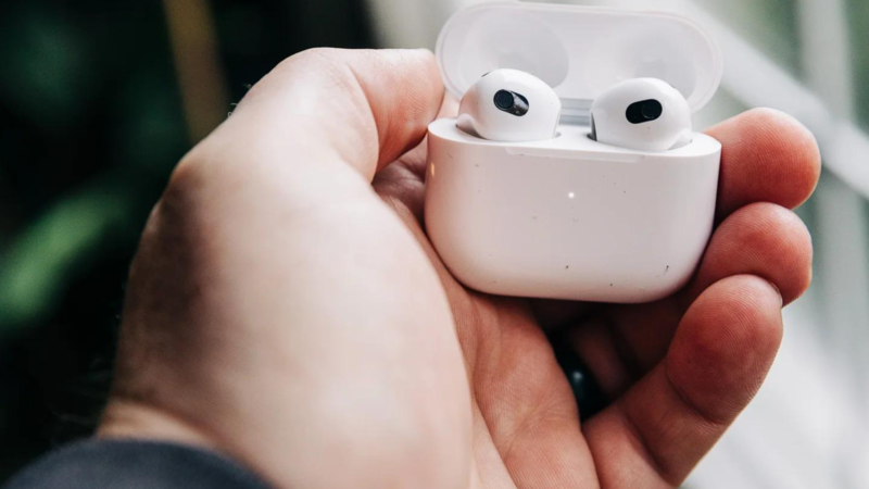 tai-nghe-apple-airpods-3-2022-magsafe-chinh-hang