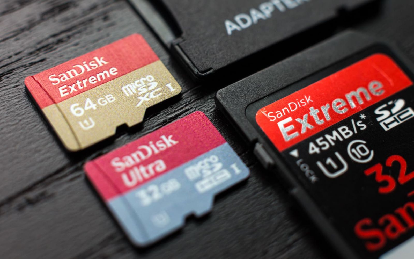 Bổ sung bộ nhớ bằng thẻ MicroSD cũng có thể là một cách hiệu quả