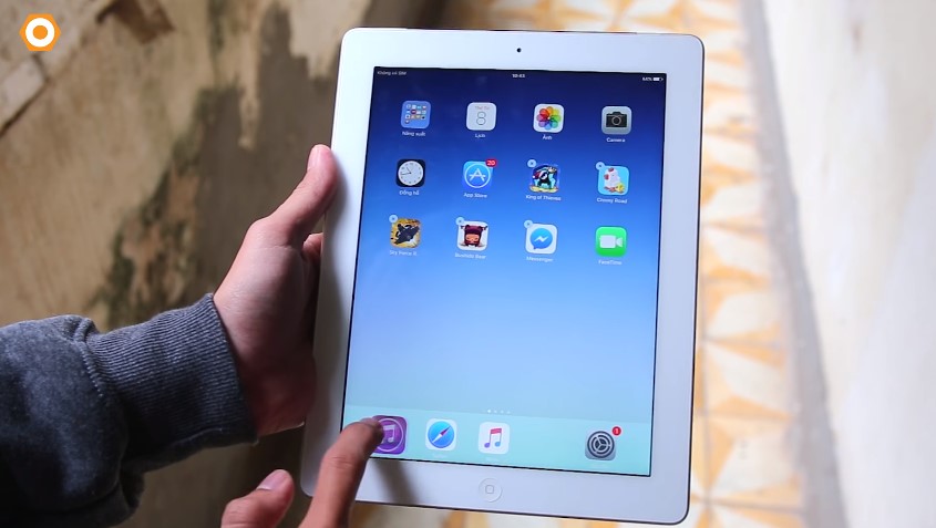 Kiểm tra kỹ lưỡng màn hình cảm ứng của iPad đã qua sử dụng