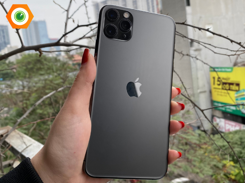 pin-iPhone-11-Pro-Max-cu-xuoc-nho