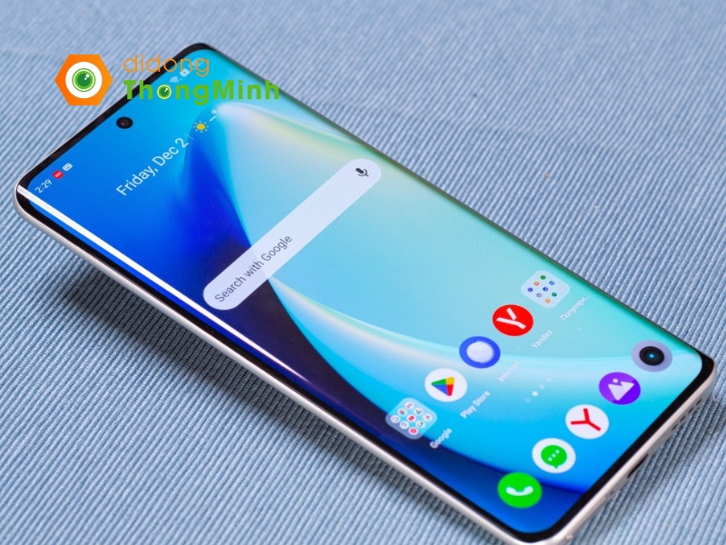 Realme 10 Pro Plus sở hữu màn hình cong tinh tế