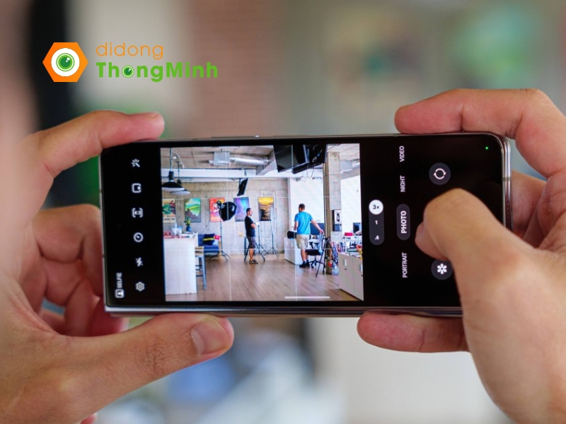 Chất lượng ảnh ban ngày qua camera chính Galaxy Z Fold5 hiển thị nhiều chi tiết