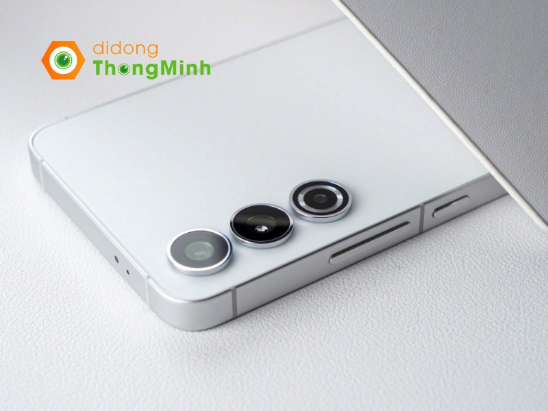 Samsung Galaxy S24 và S24+ sử dụng thiết kế phẳng