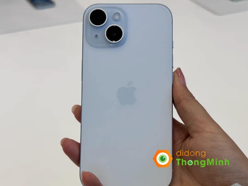 Camera chính 48 MP trên iPhone 15 Plus 256GB lại một lần nữa kéo gần thêm khoảng cách giữa dòng thường và phiên bản Pro cao cấp hơn