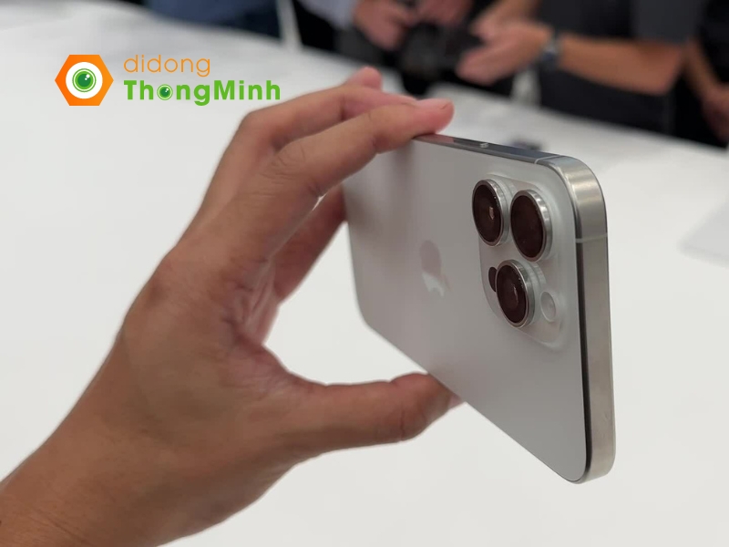 Cung cấp năng lượng cho iPhone 15 Pro Max là con chip A17 Pro