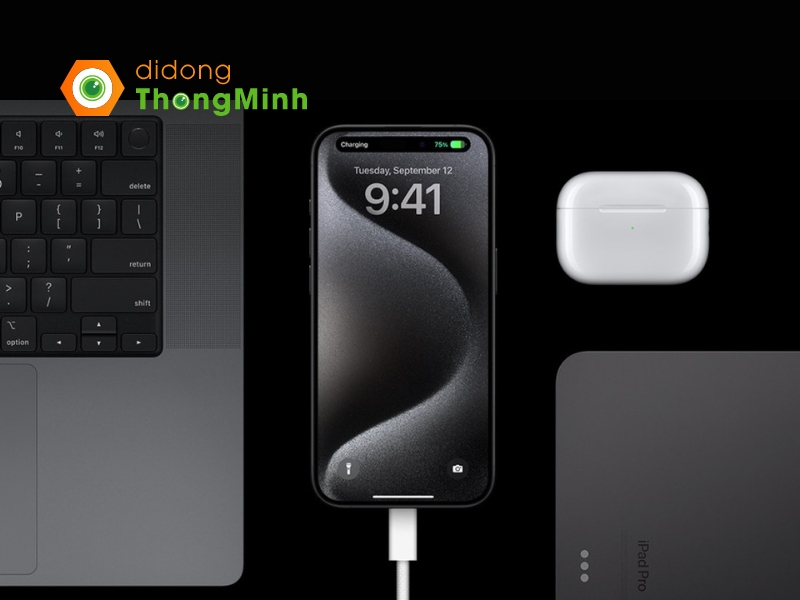 iPhone 15 Pro Max tích hợp bộ chuyển đổi USB Type-C 3.0