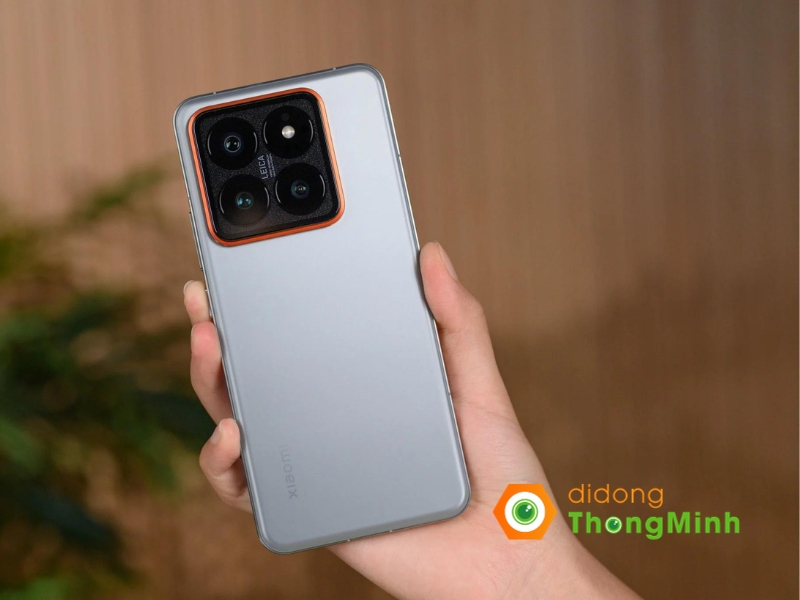 Xiaomi 14 Pro 16GB/1TB là một điện thoại di động mới phát triển bởi thương hiệu Xiaomi