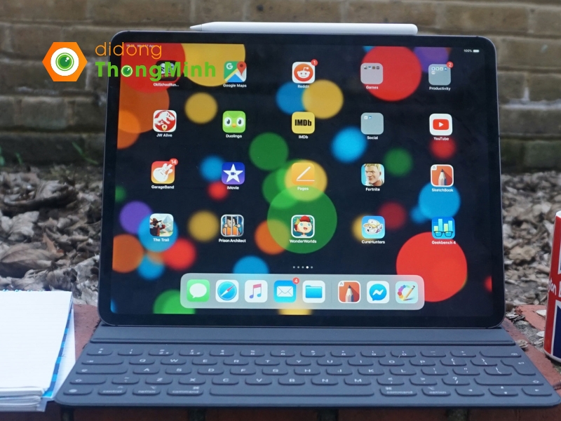 Apple tiếp tục sử dụng công nghệ màn hình IPS LCD - Liquid Retina với độ phân giải 1668 x 2388 cho iPad Pro 2020 