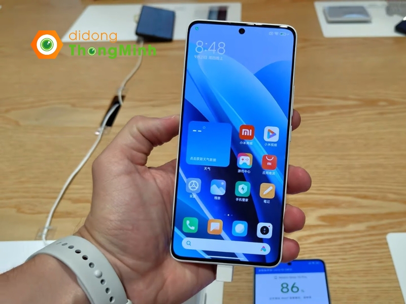 Với chip Snapdragon 7s Gen 2 của Qualcomm, Redmi Note 13 Pro đảm bảo hiệu năng mượt mà và tiết kiệm năng lượng