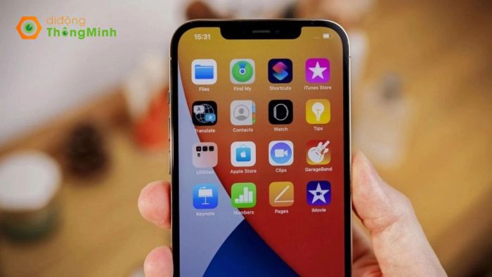 Màn hình iPhone 12 còn có sắc nét không?