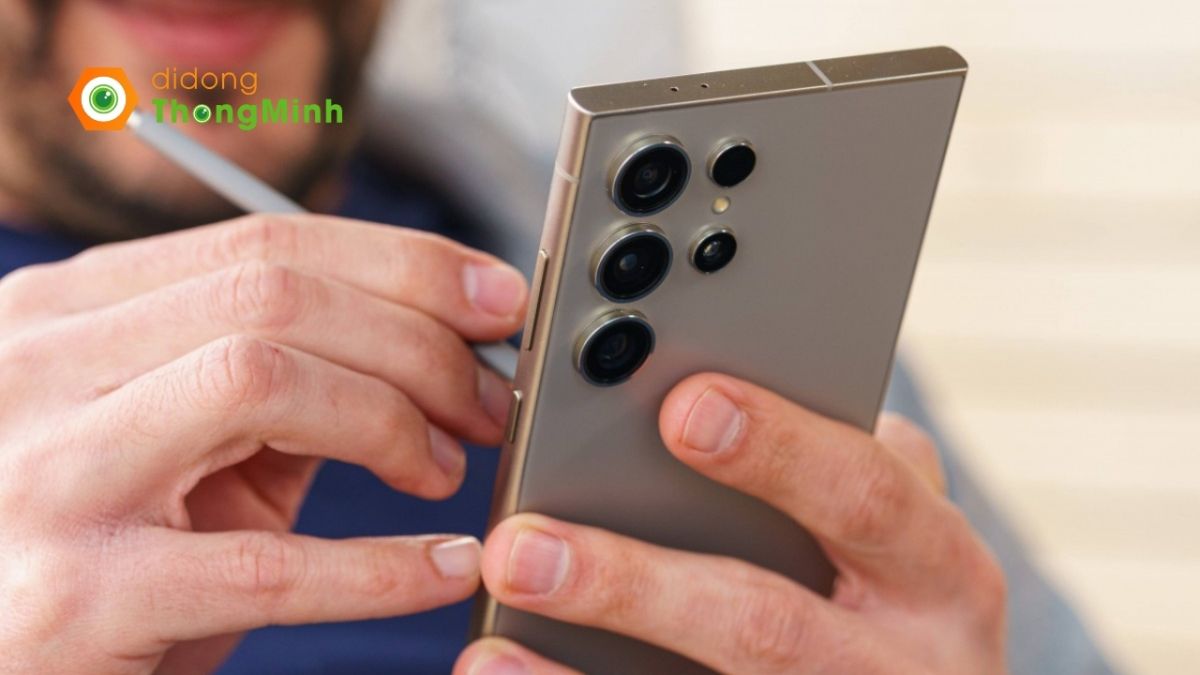 S24 Ultra mang trong mình một bộ công cụ và tính năng của Galaxy AI đậm chất Samsung