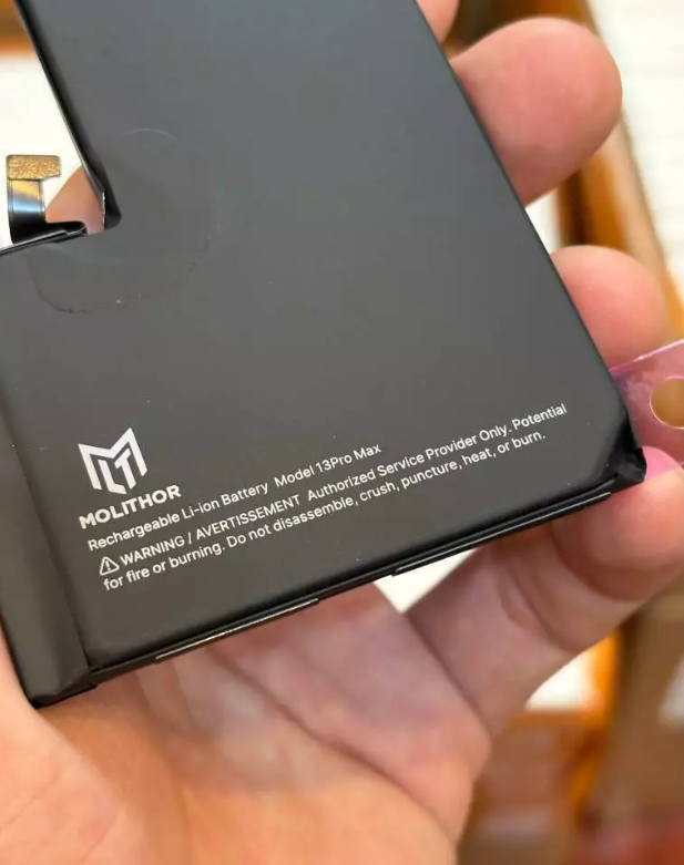 Thay Pin iPhone Molithor 14 Pro Max