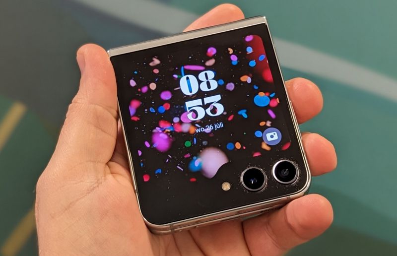 Samsung Galaxy Z Flip5 Chính hãng